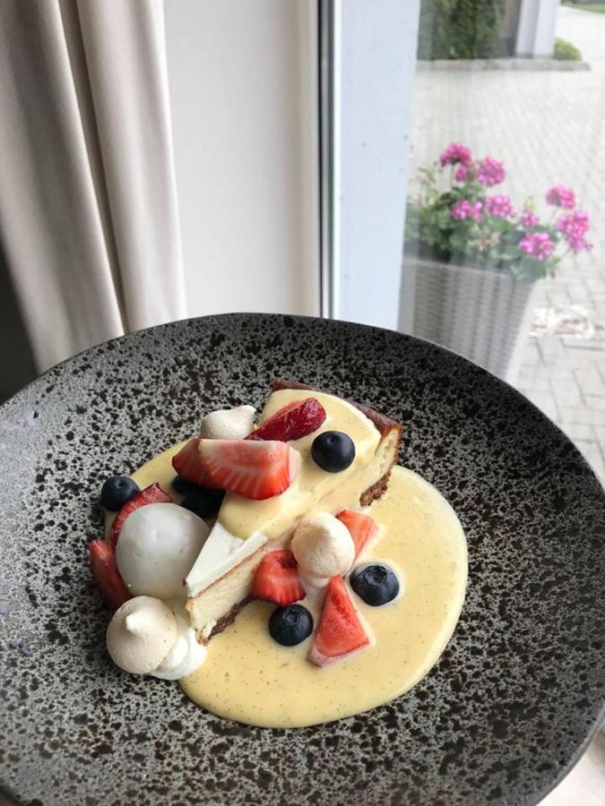 Bialy Dom Henlex Hotel Restauracja Poznań Exteriör bild