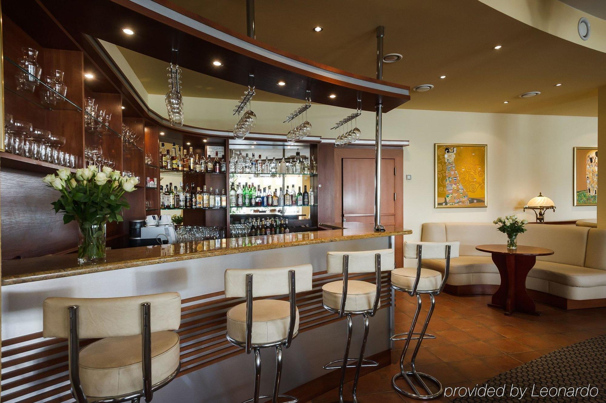 Bialy Dom Henlex Hotel Restauracja Poznań Exteriör bild
